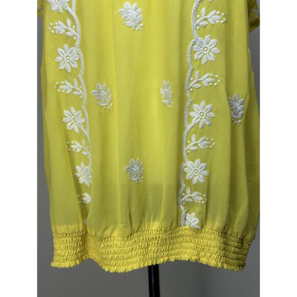 Torrid Yellow Smocked Floral Chiffon Short Sleeve Blouse Plus Size 1 - Picture 3 of 14